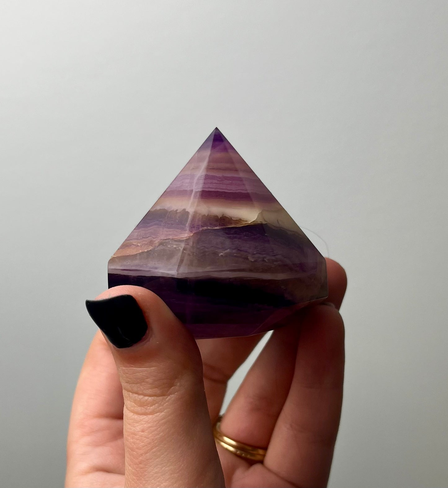 Fluorite diamond carving