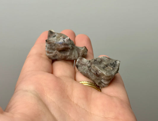 Yooperlite dragon head carvings