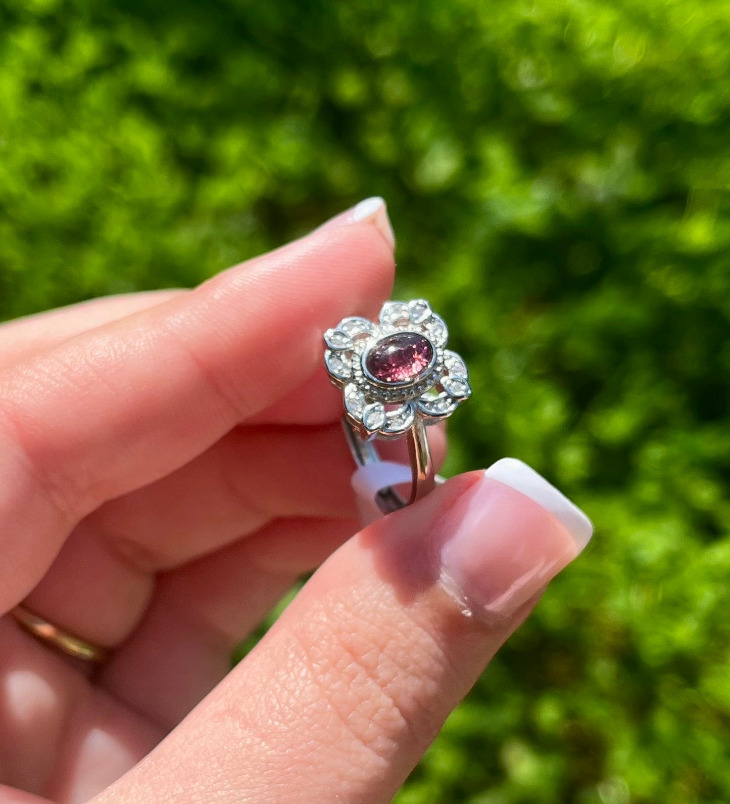 Strawberry quartz ring