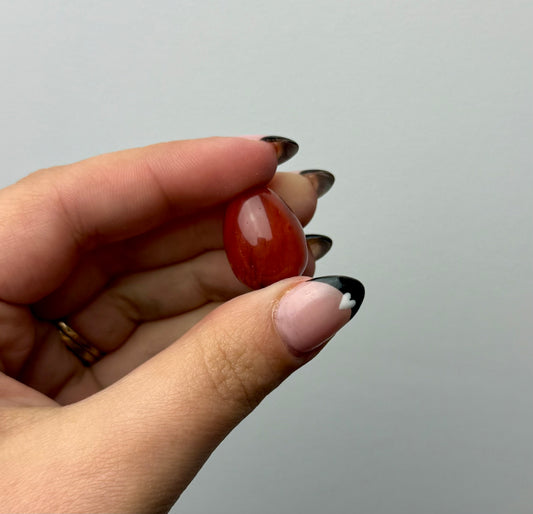 Smelting “Quartz” glass man made mini egg