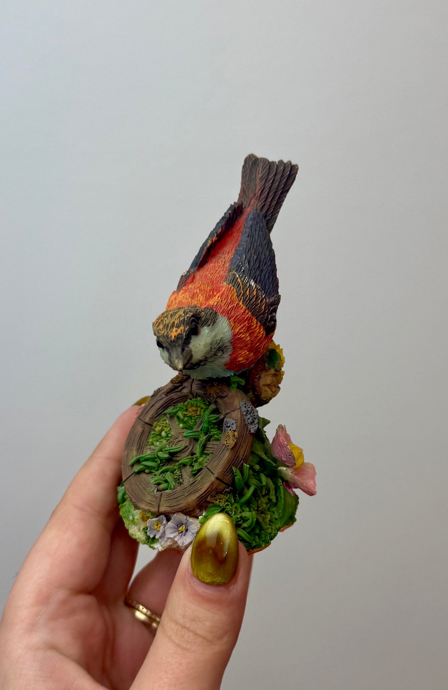 Bird figurine thrifted find ￼