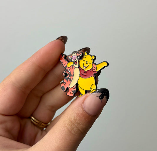 Winne the Pooh and tigger enamel pin
