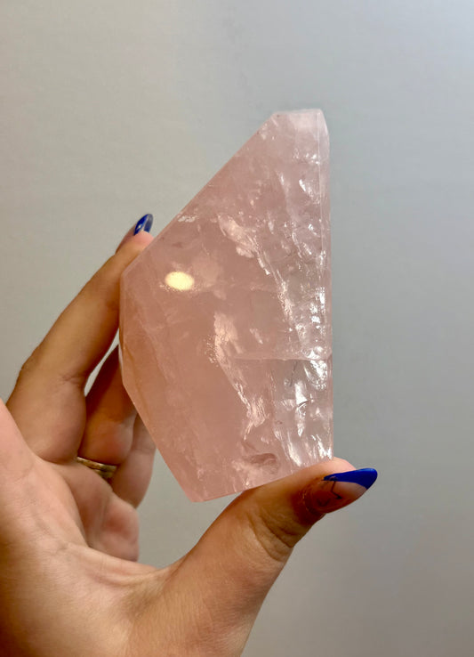 Rose quartz freeform