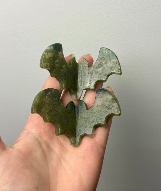 Moss agate 3D bat carvings