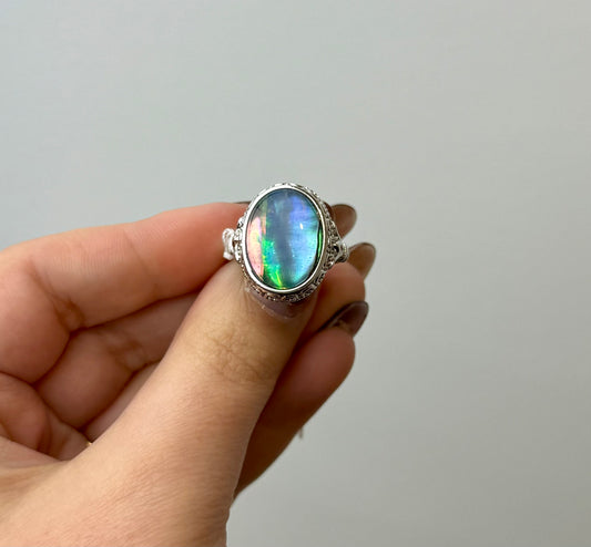 Abalone shell adjustable ring ￼