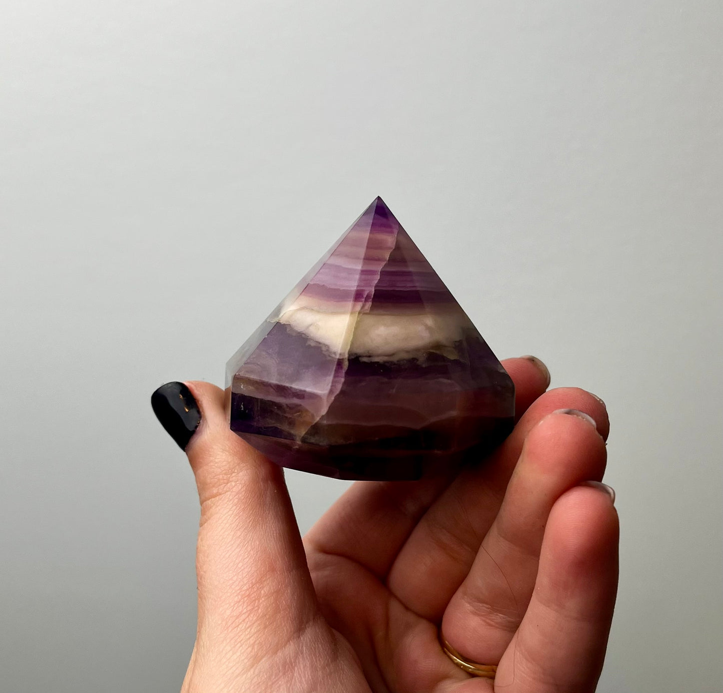 Fluorite diamond carving