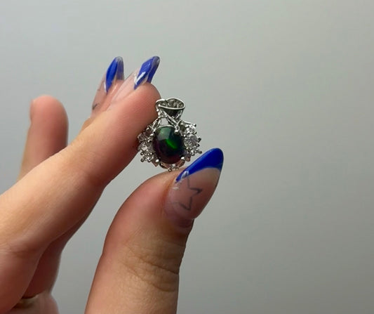 Opal pendant