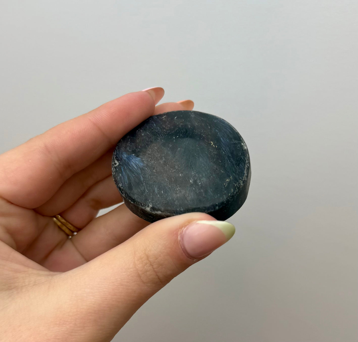 Arfvedsonite/Firework stone palmstones