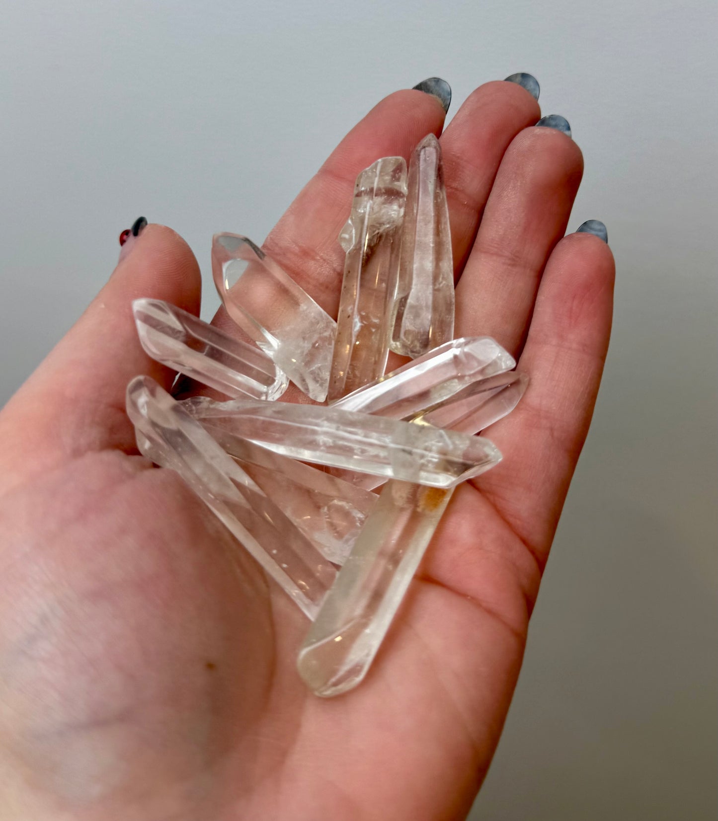 Clear quartz raw points