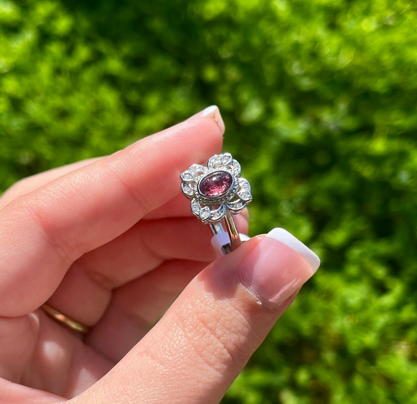 Strawberry quartz ring