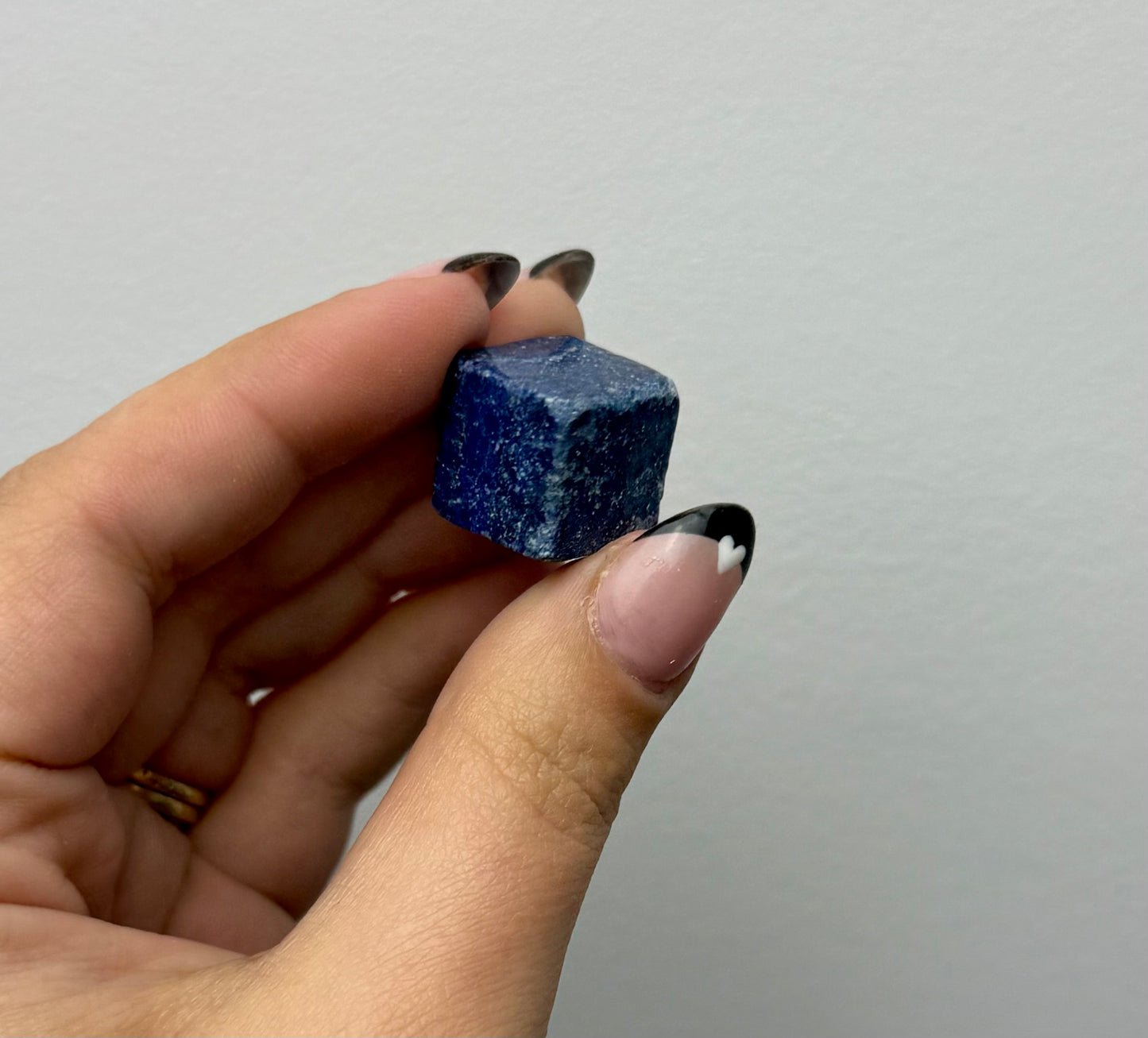Lapis lazuli cube