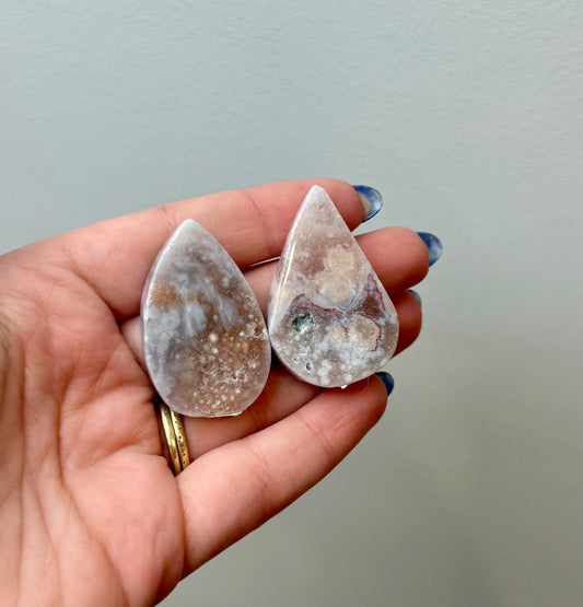 Pink amethyst teardrop carvings