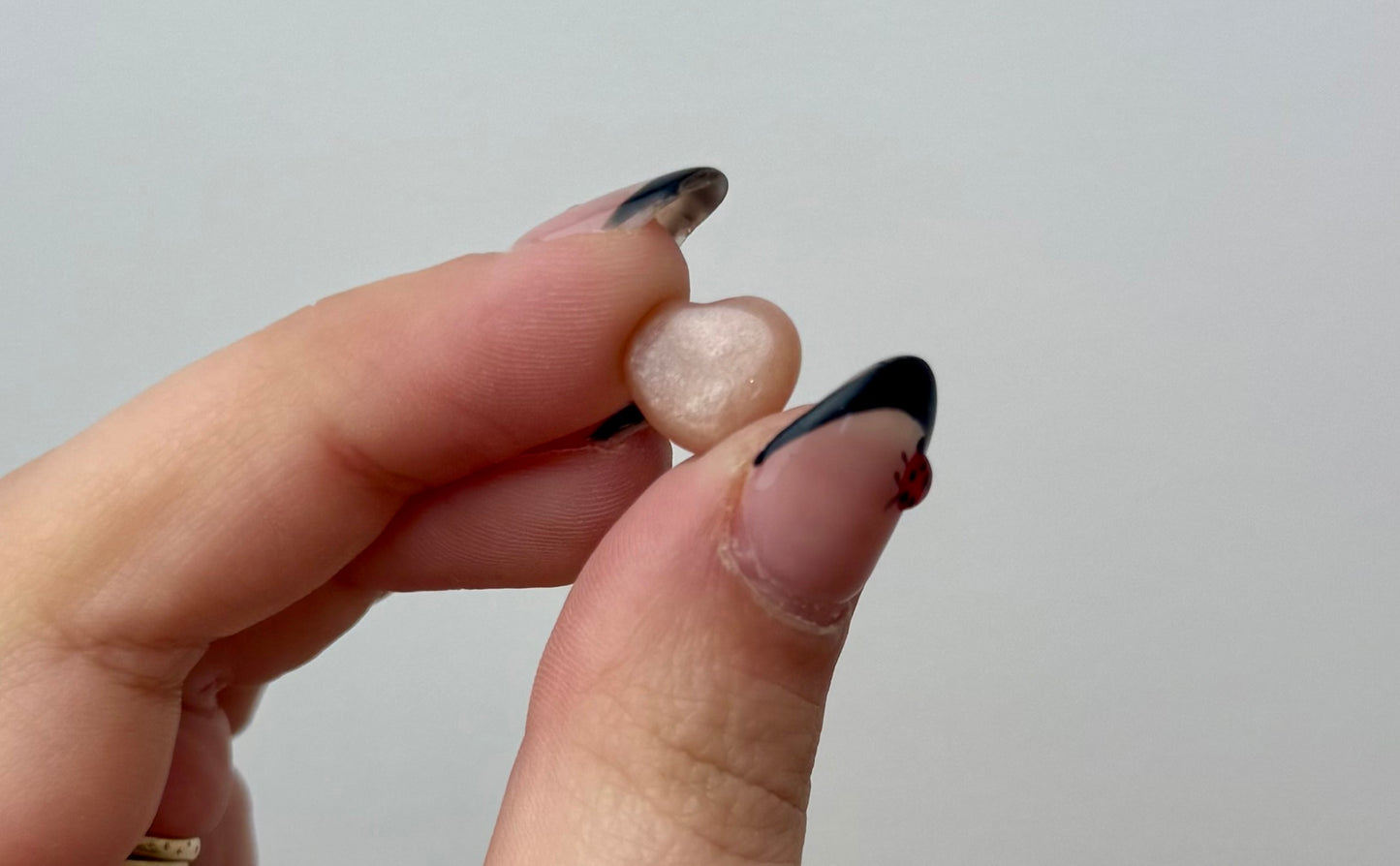 Peach moonstone mini heart carvings