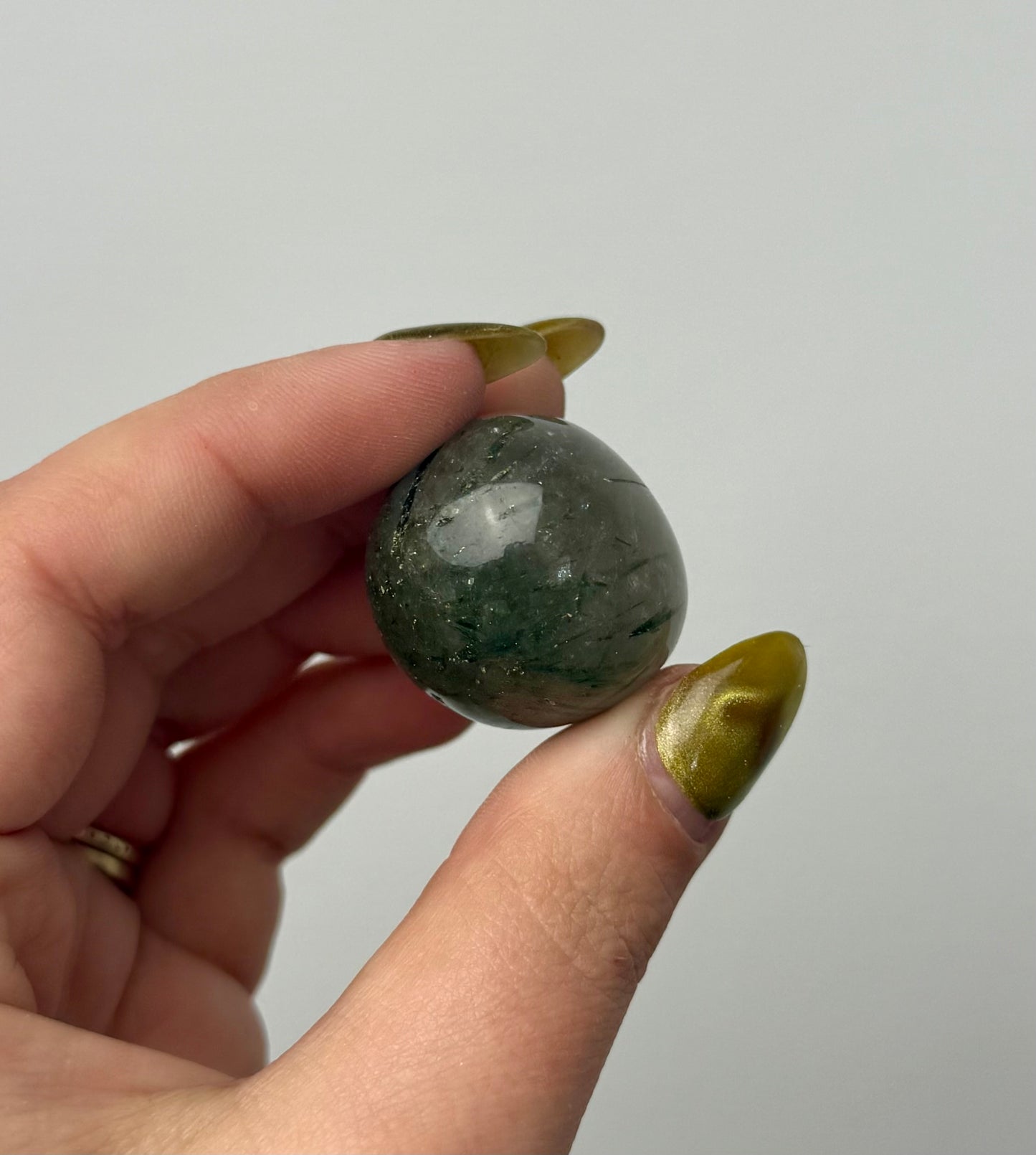 Green rutile quartz tumble