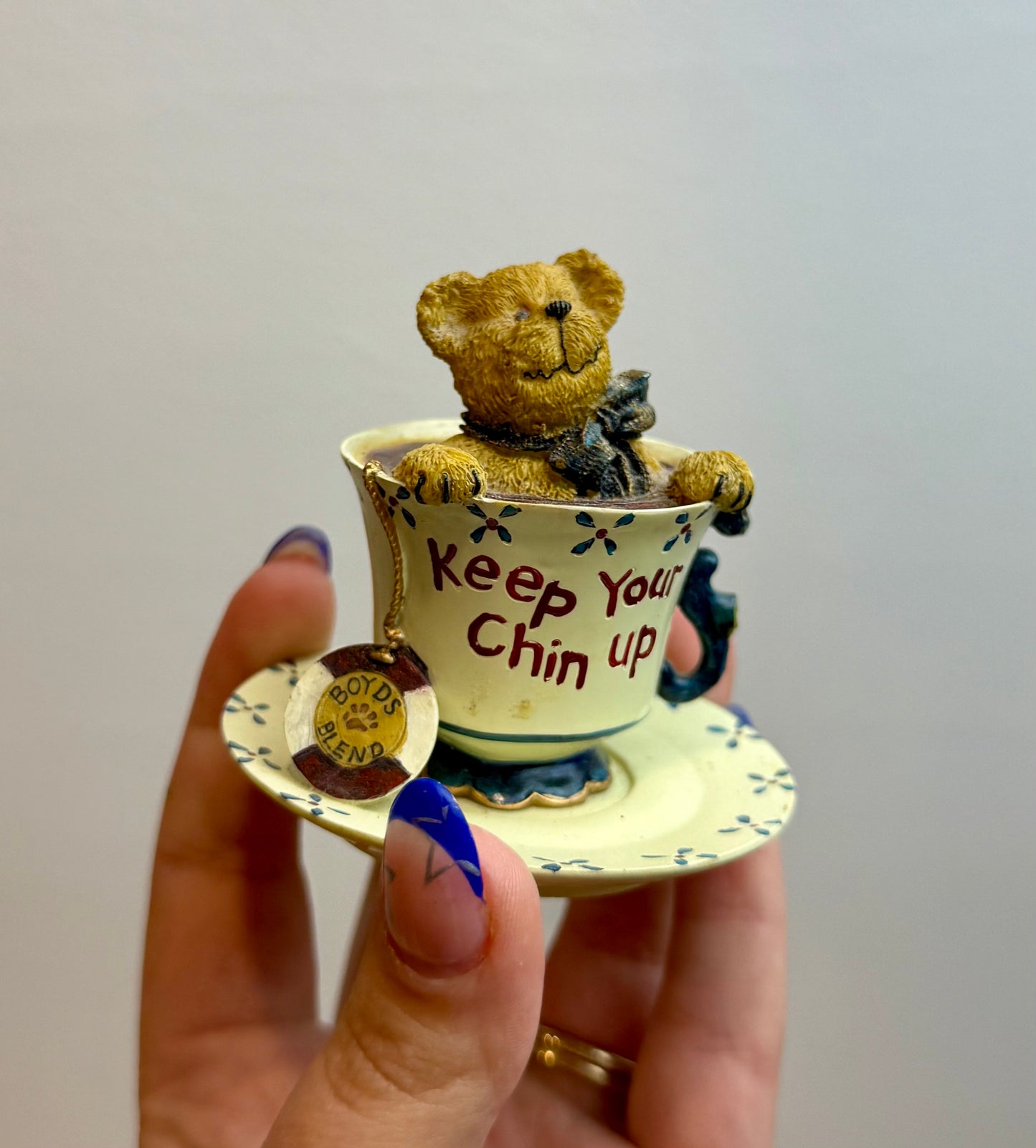 Teddy bear teacup figurine thrifted find ￼