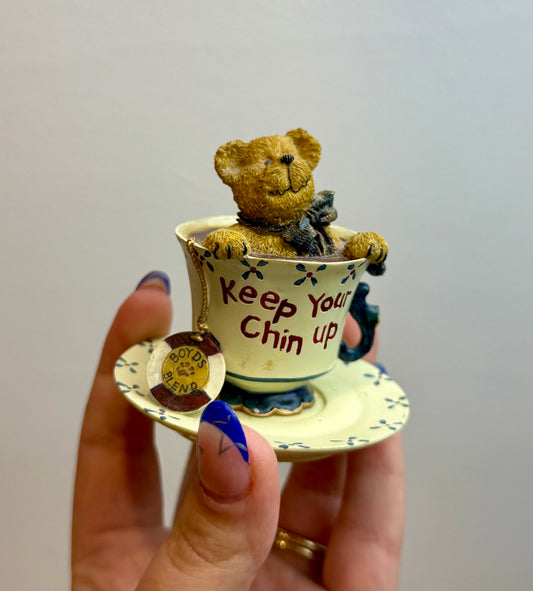 Teddy bear teacup figurine thrifted find ￼