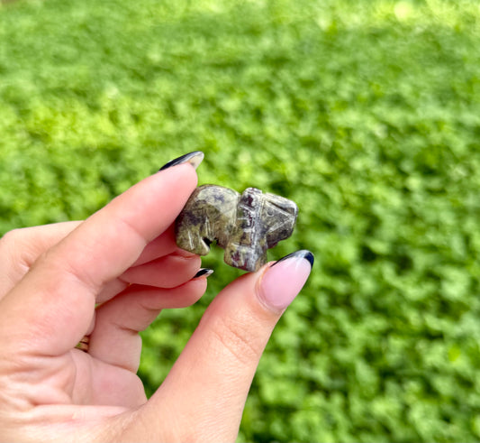 Dragon blood jasper elephant carving