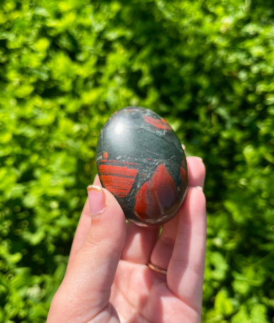 Bloodstone palm stone