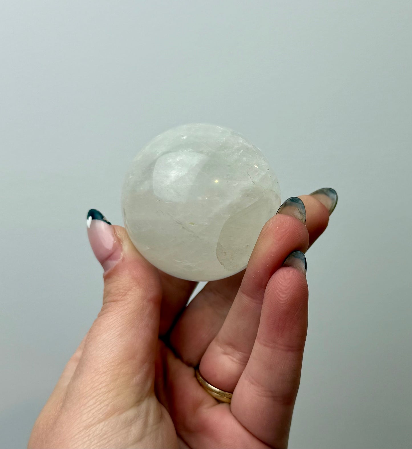 Optical calcite sphere