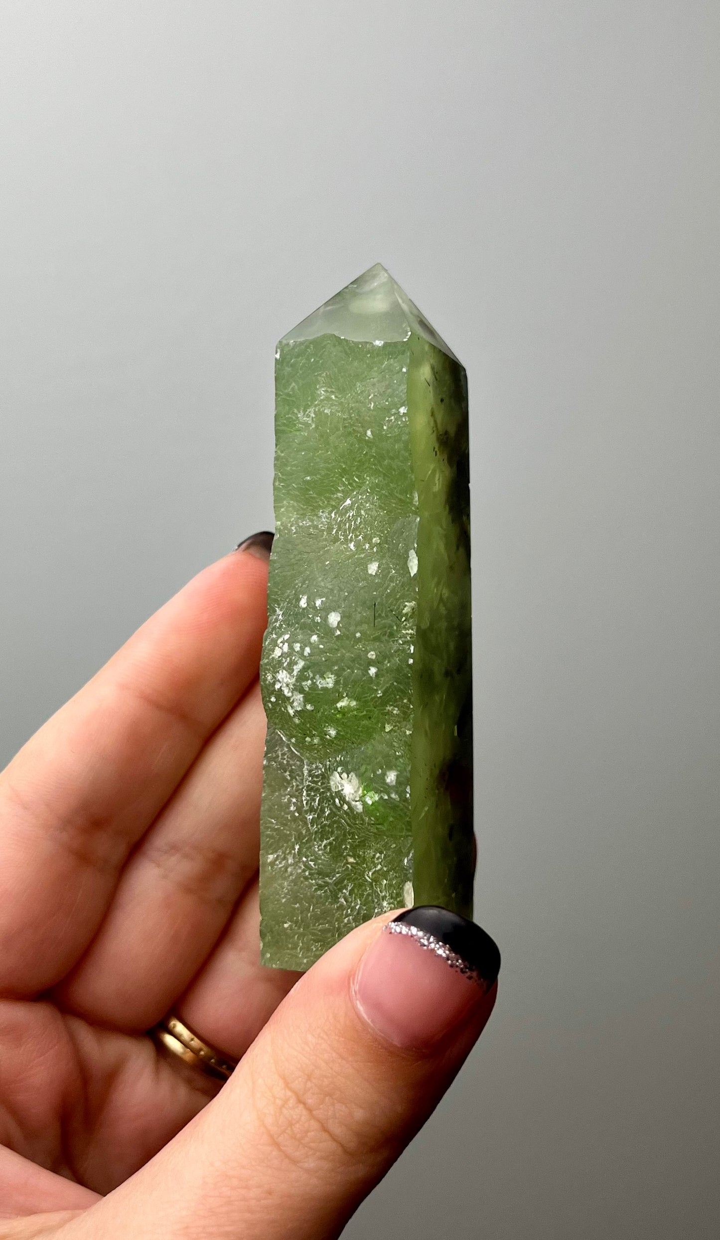 Prehnite half raw tower