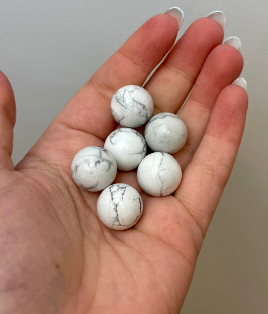 Howlite mini spheres