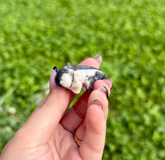 Zebra jasper axolotl carving