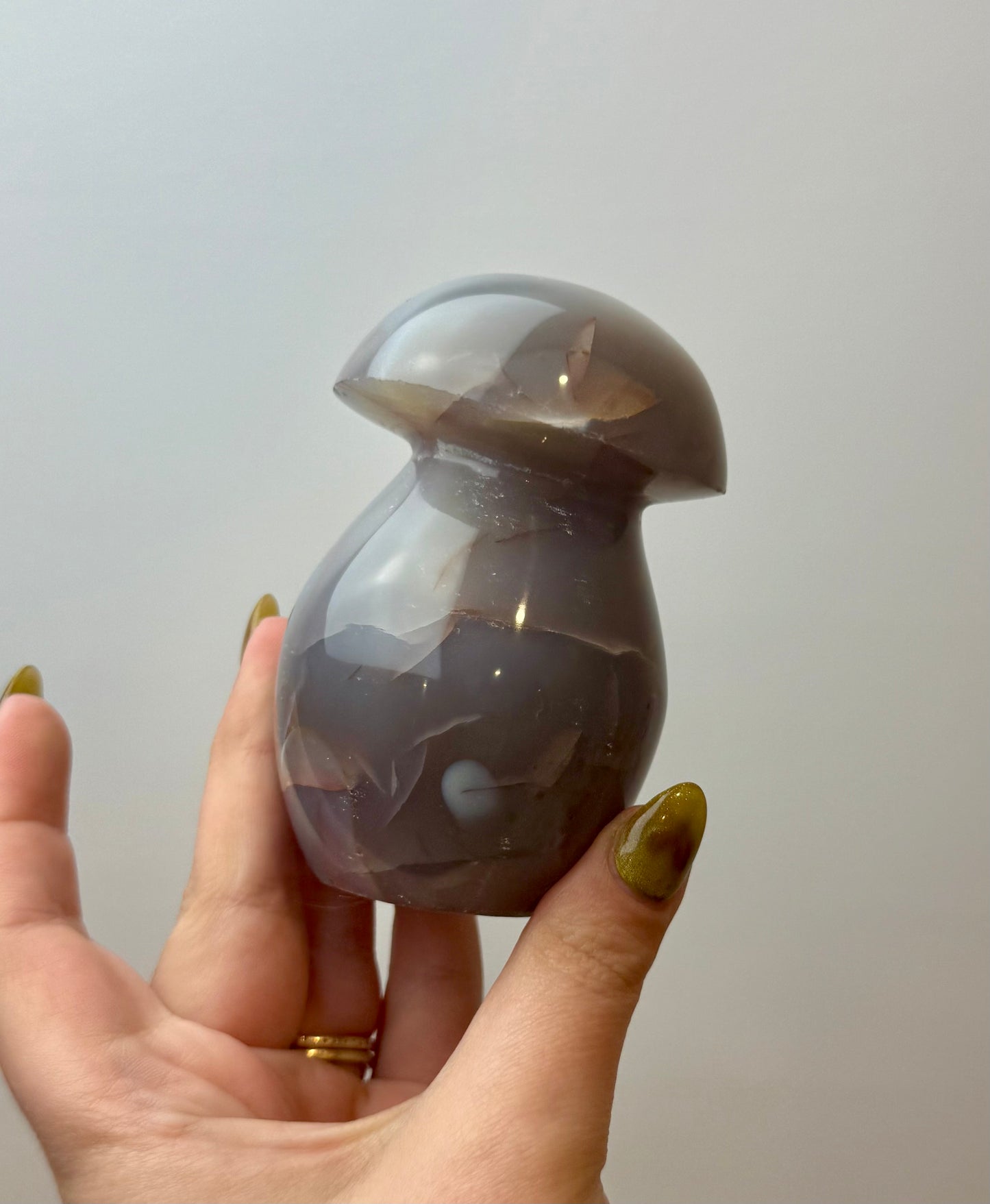 Orca agate mushroom carving