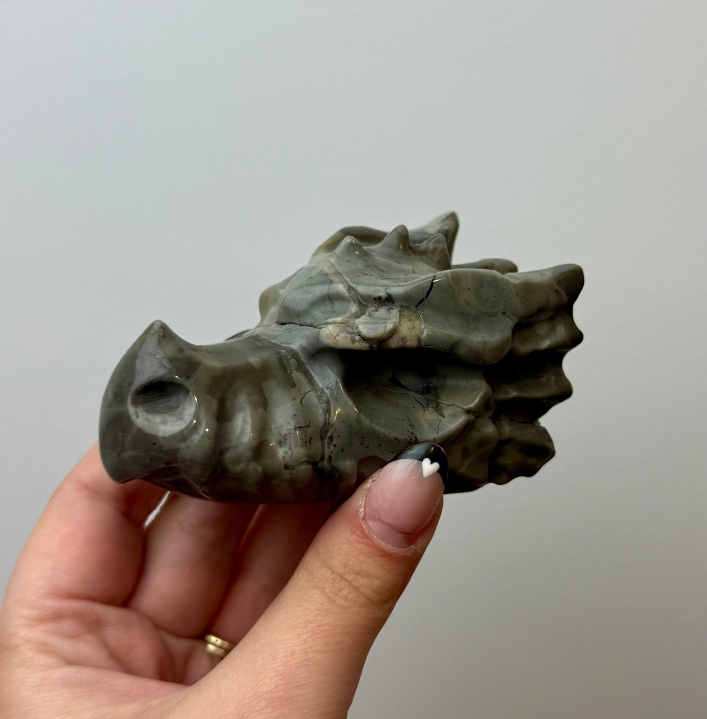 Volcano agate dragon head carving