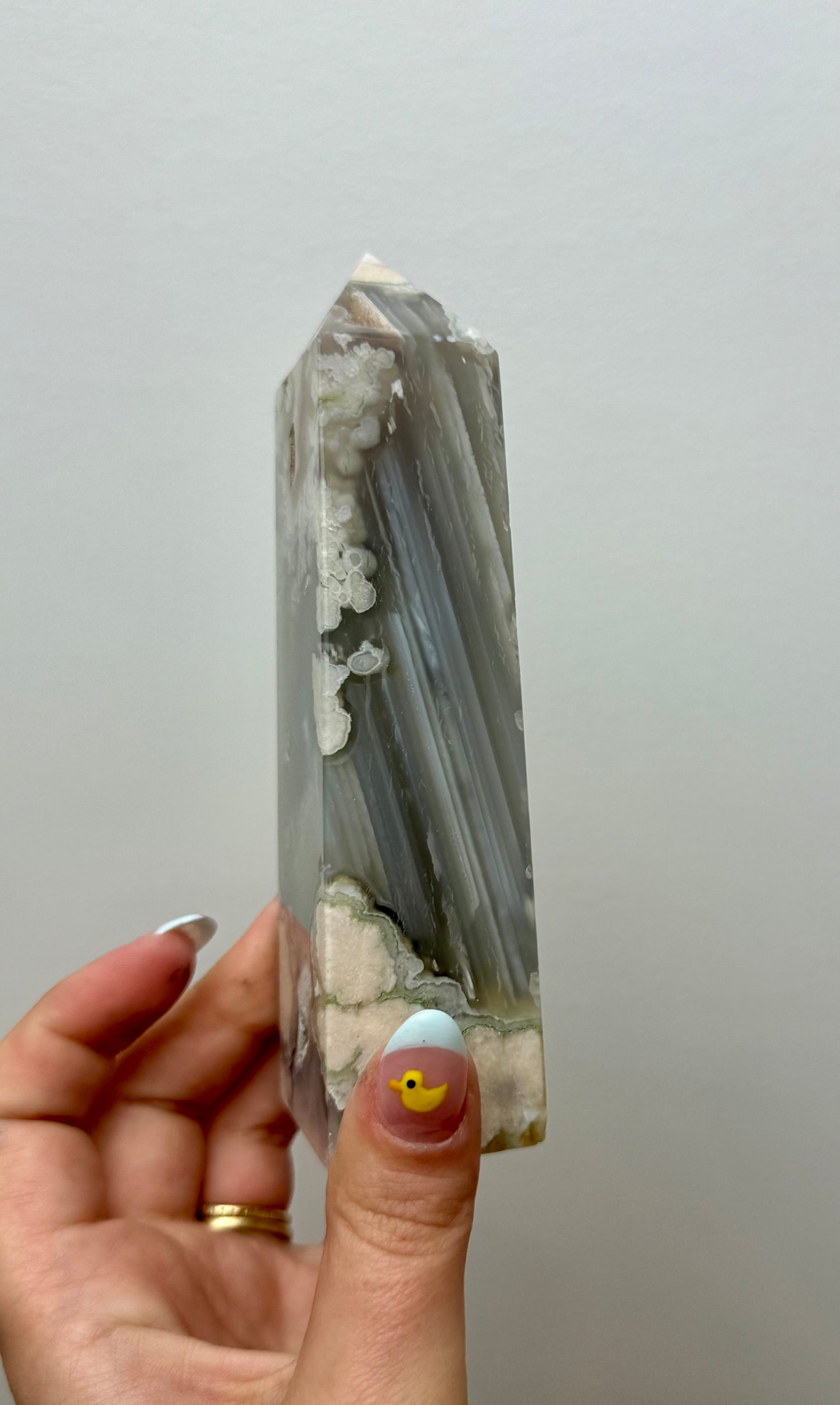 Flower agate tower