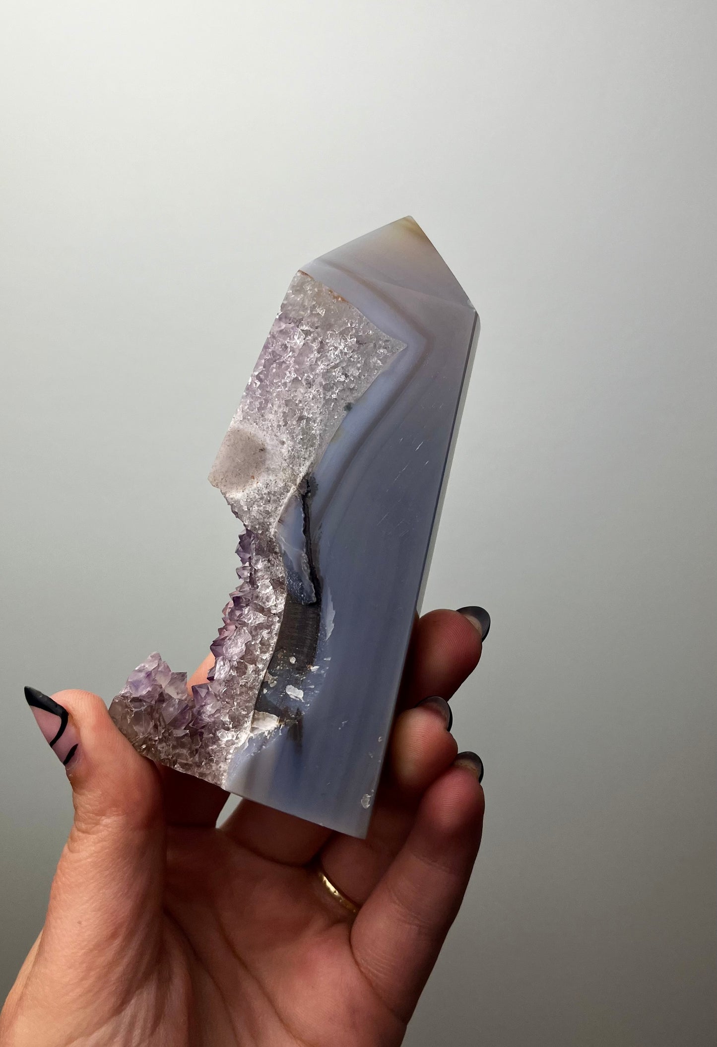 Amethyst agate tower