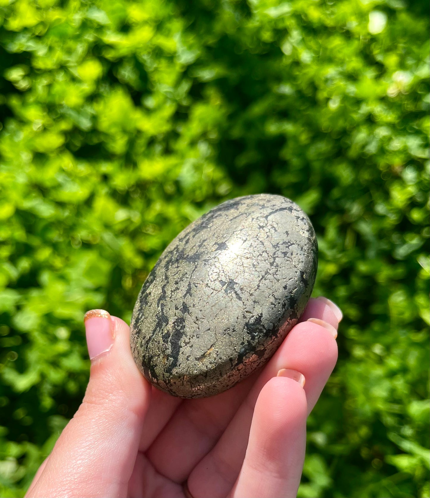 Pyrite palm stone