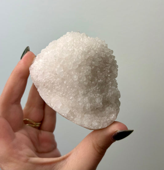 White quartz cluster