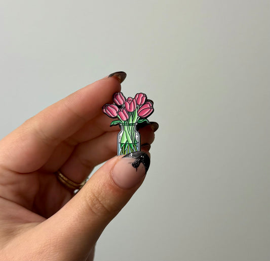 Tulips enamel pin ￼