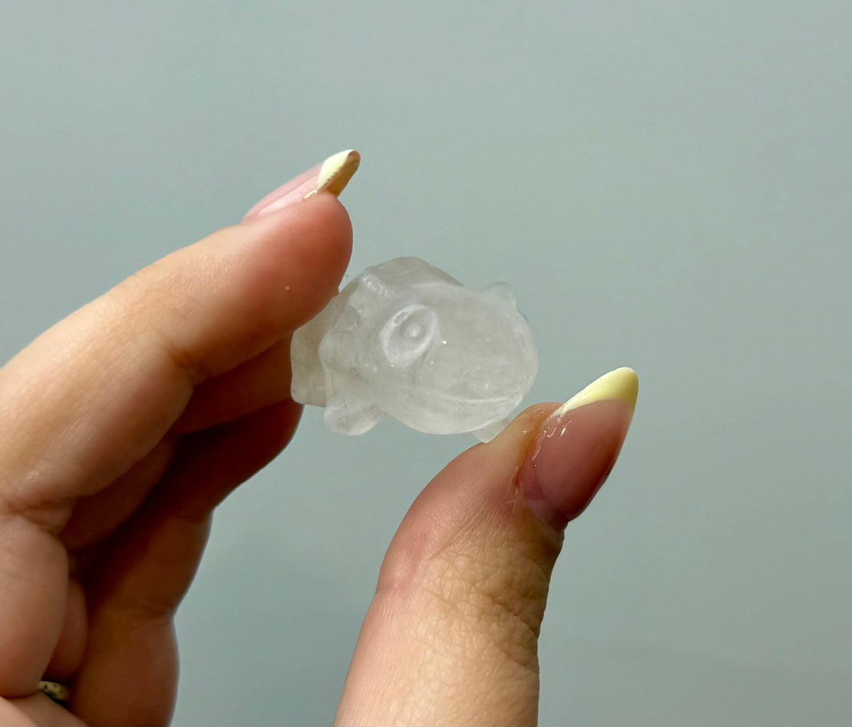 Quartz axolotl carving
