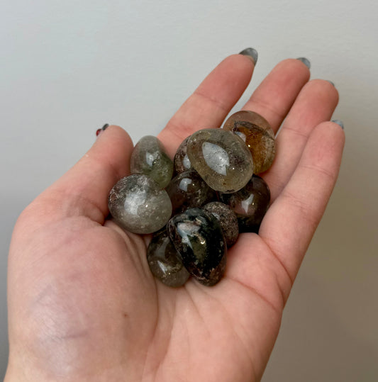 Garden quartz tumbles