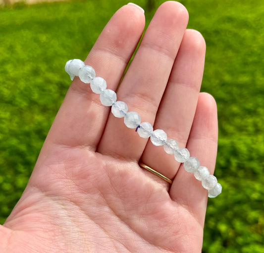 Aquamarine faceted bracelet