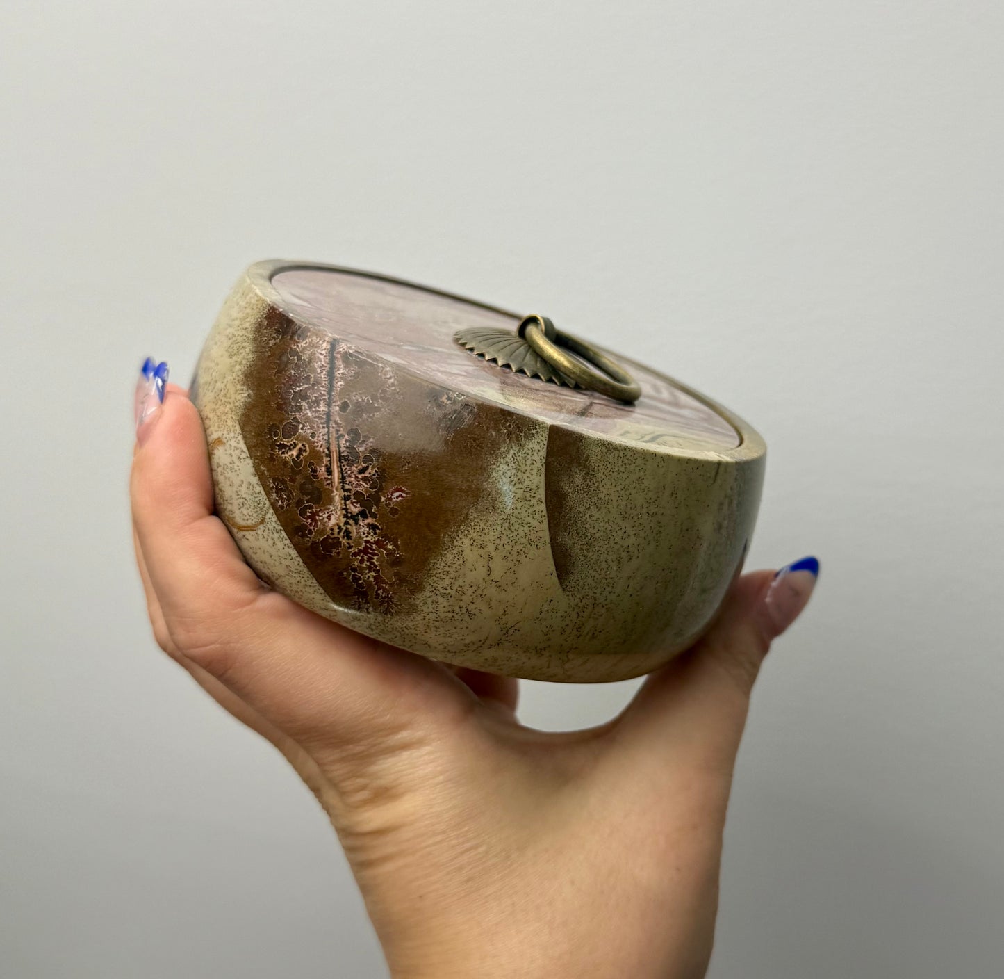 Picture jasper trinket box