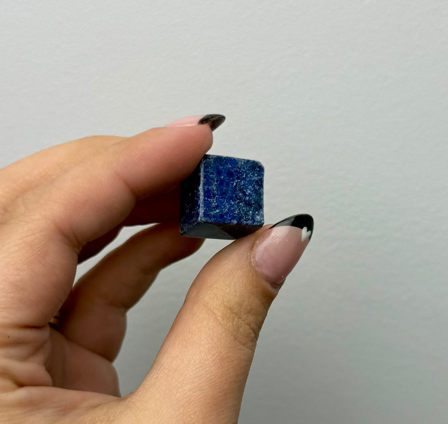 Lapis lazuli cube