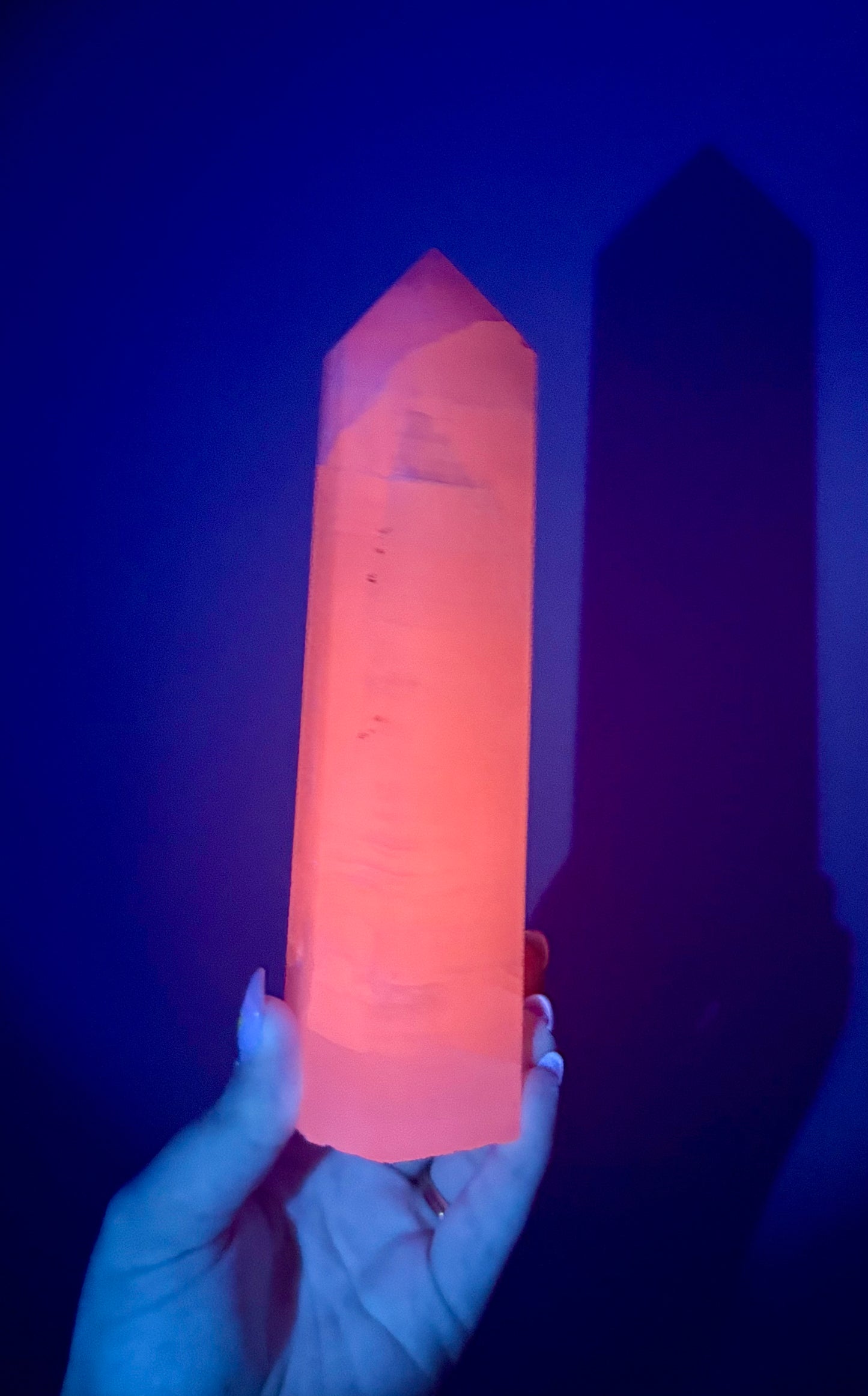 Mangano “pink” calcite tower