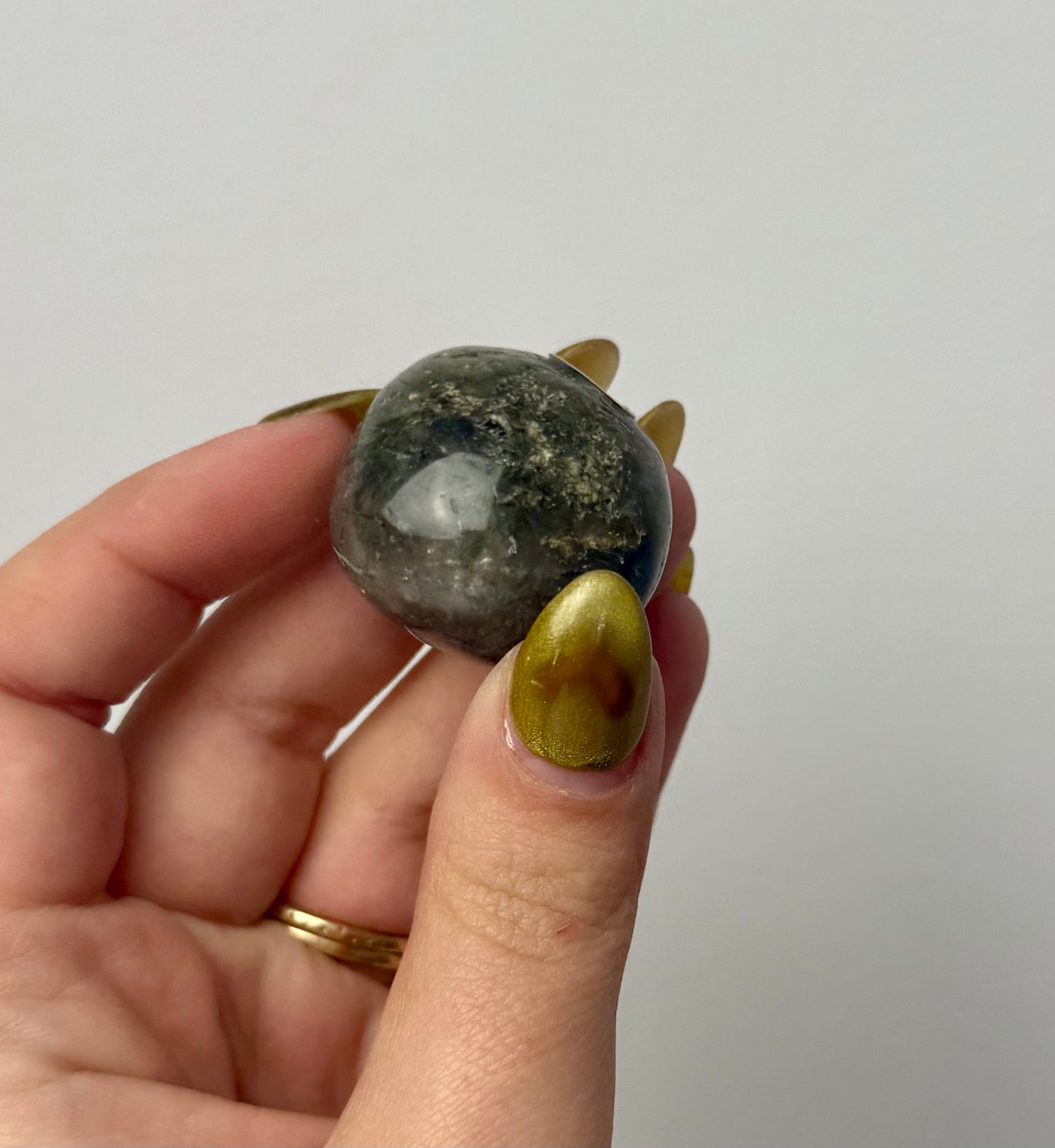 Green rutile quartz tumble