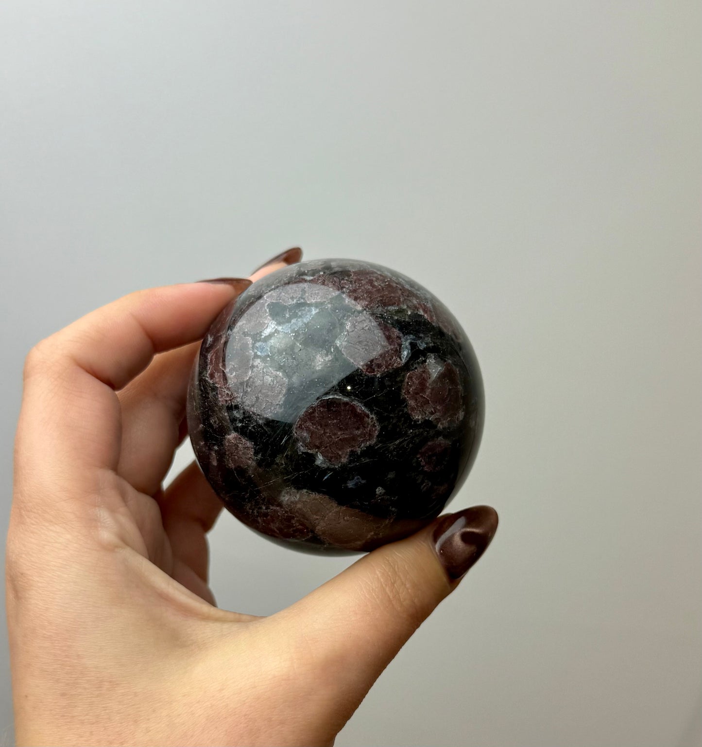 Garnet sphere