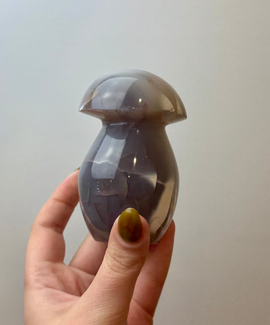 Orca agate mushroom carving