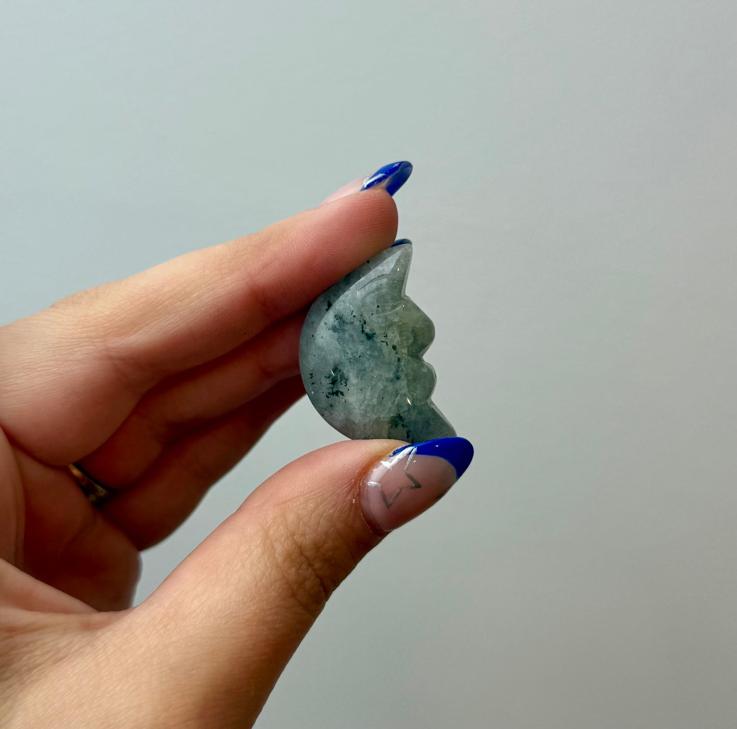 Labradorite moon face carving