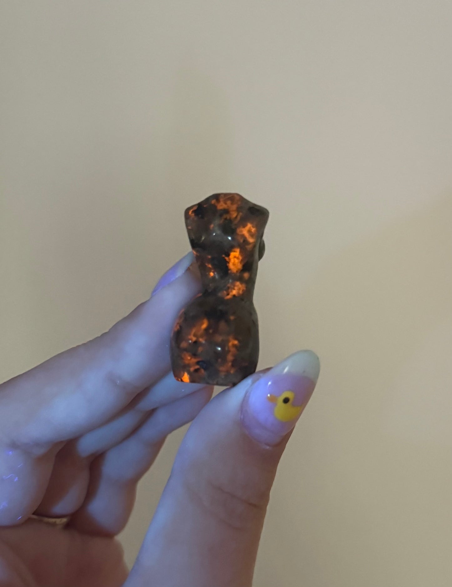 Yooperlite woman body carving