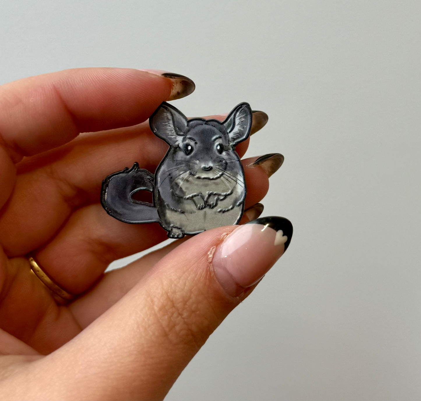 Chinchilla enamel pin ￼