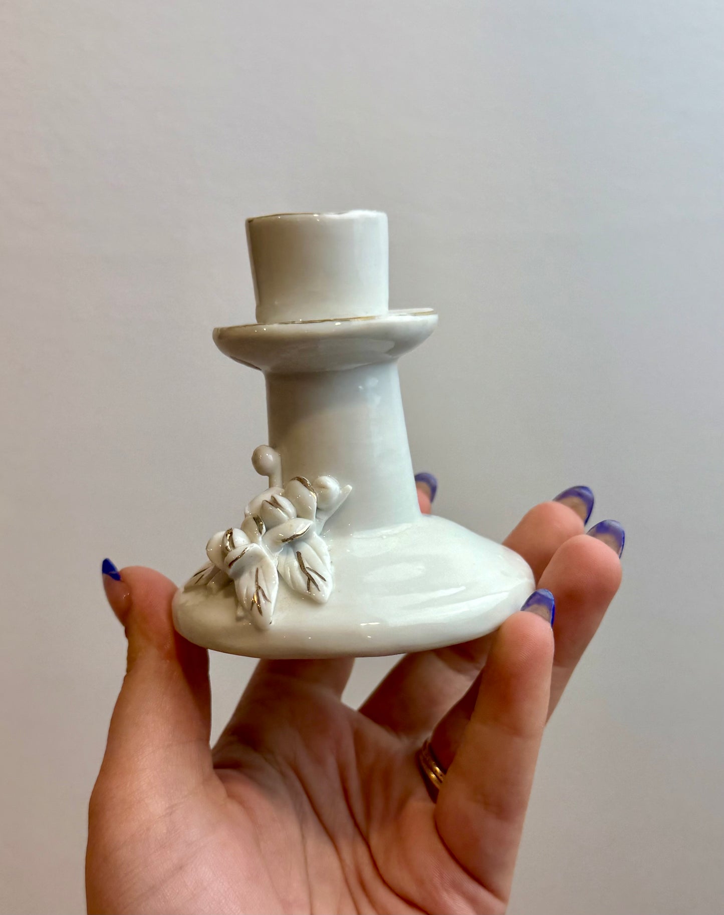 Set of 2 candle stick holder/sphere stands thrifted find