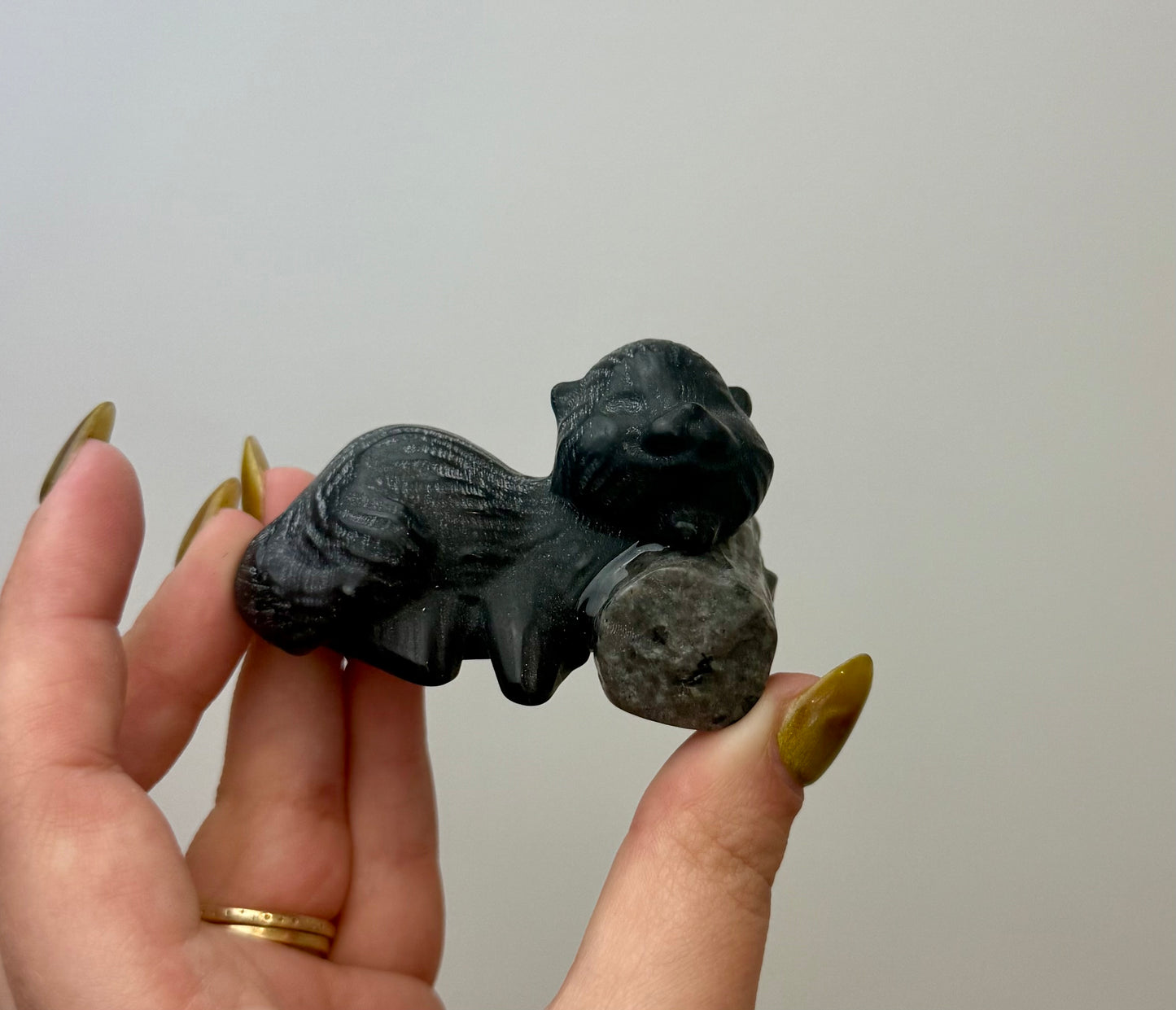Otter carving