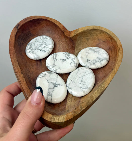 Howlite worry stones