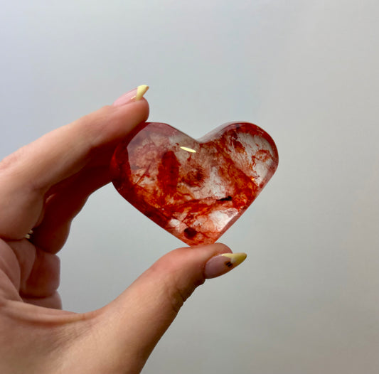 Dyed quartz heart carving