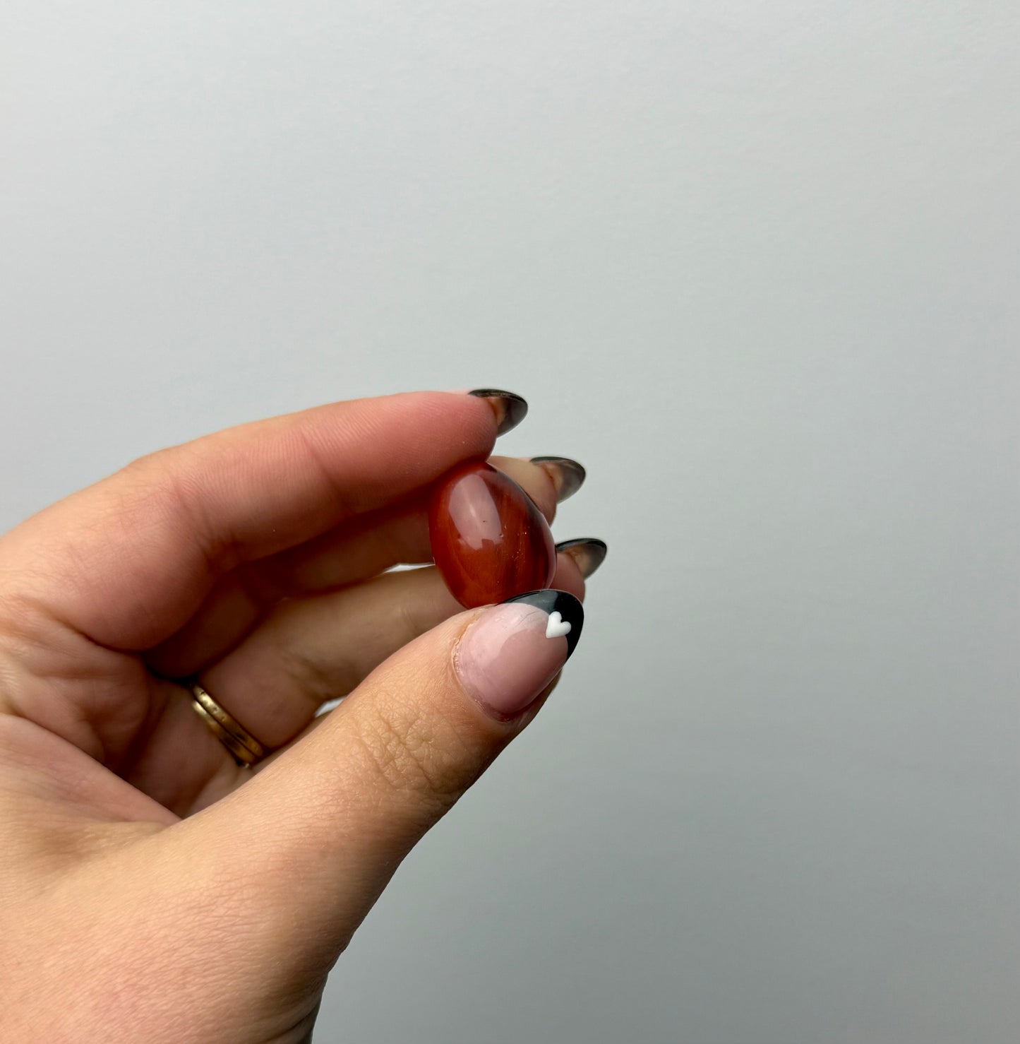 Smelting “Quartz” glass man made mini egg